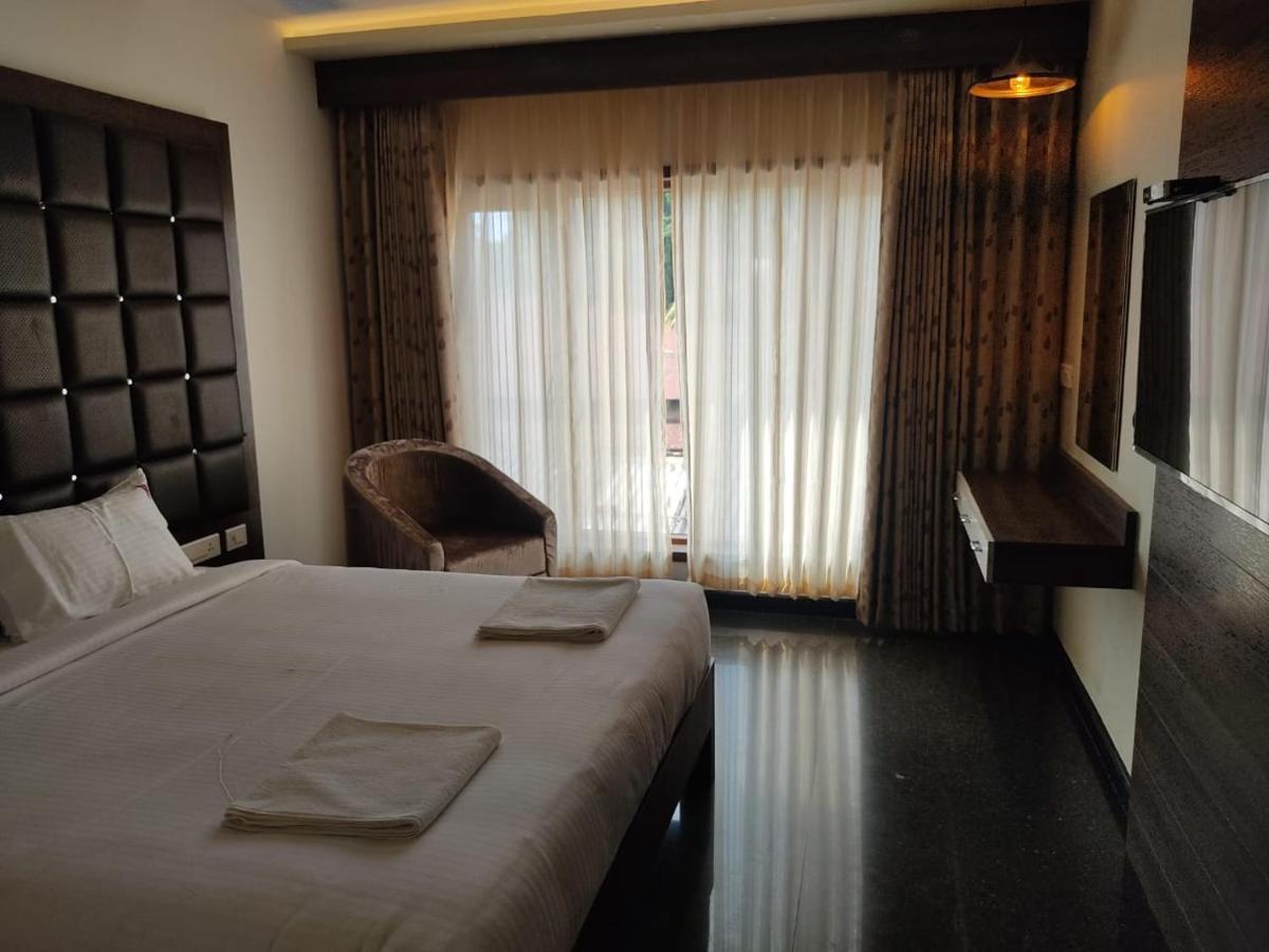 Hotel Vijayarani Tiruchirappalli Extérieur photo