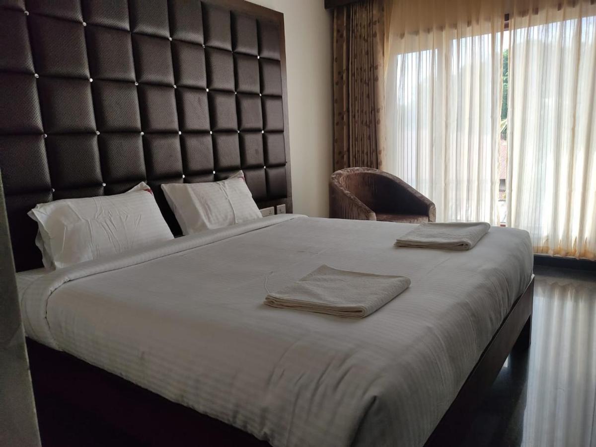 Hotel Vijayarani Tiruchirappalli Extérieur photo