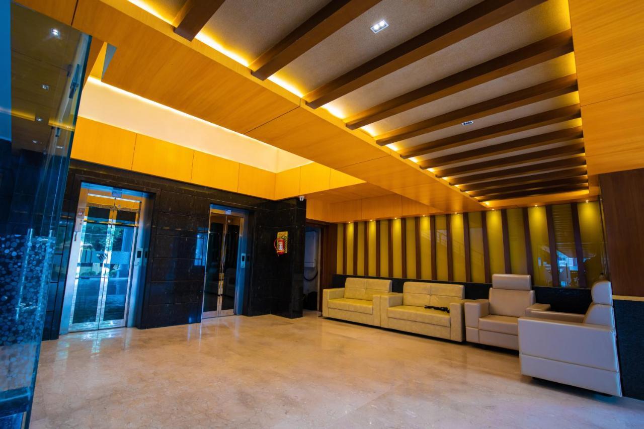 Hotel Vijayarani Tiruchirappalli Extérieur photo